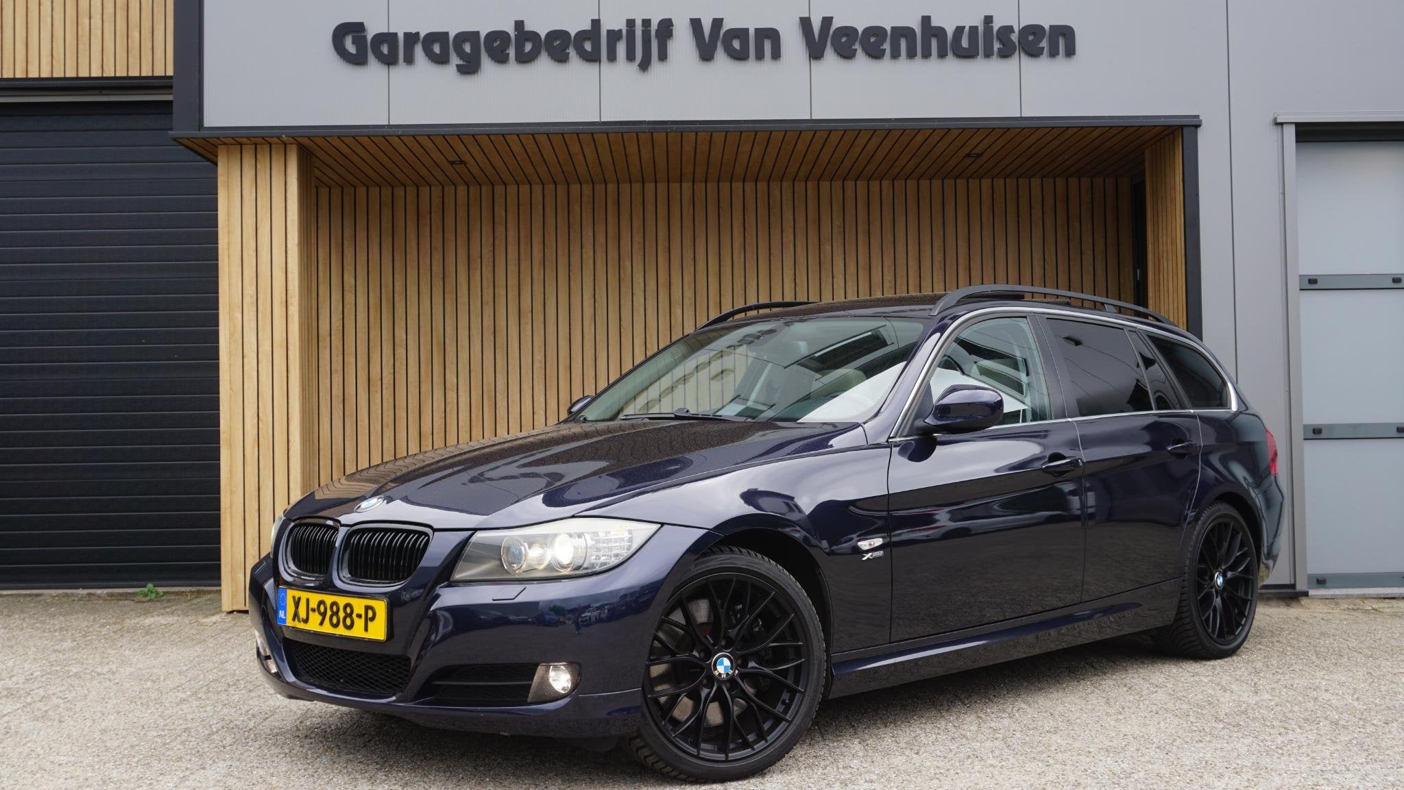 BMW 3-serie Touring 330i Xdrive 272pk Clima Pano Leder Elek, Automaat, Gebruikt, Blauw, 2996 cc