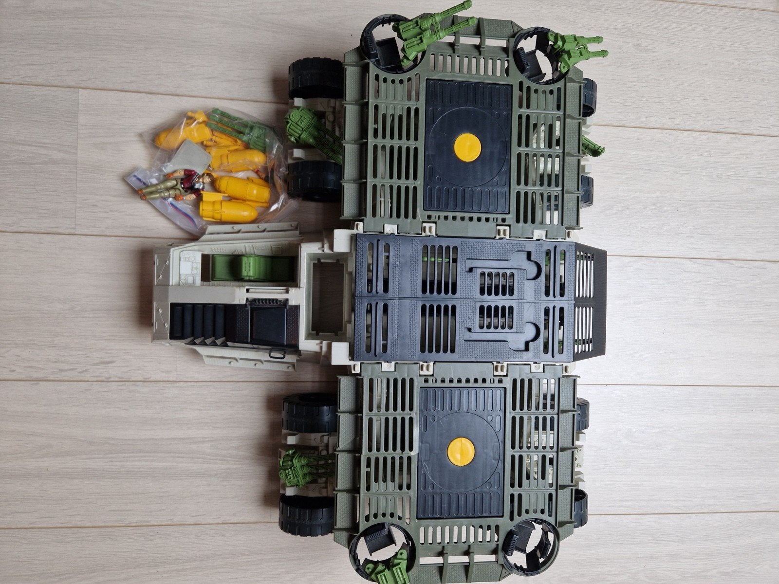 1990 the general G.I. Joe hasbro vehicle mobile strike hq, Ophalen of Verzenden
