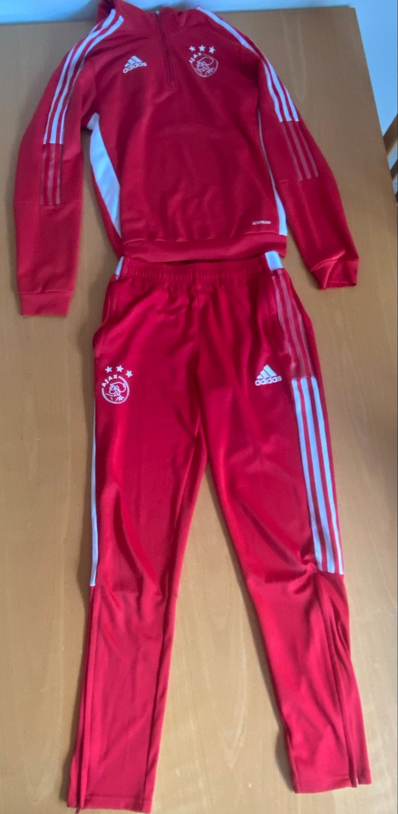 Adidas Ajax trainingspak rood - XS, Overige typen, Ophalen of Verzenden, Zo goed als nieuw, Maat 34 (XS) of kleiner