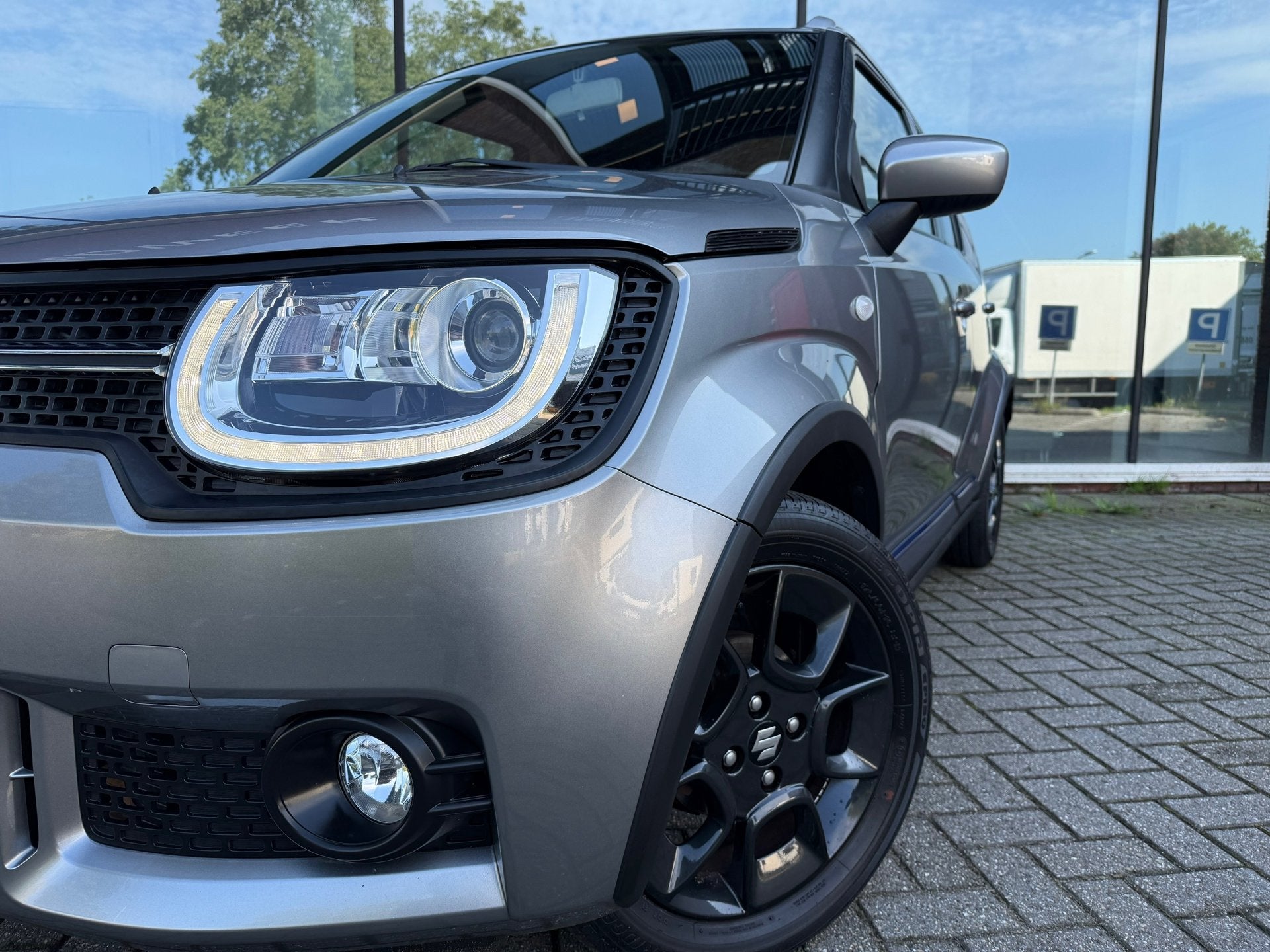 Suzuki Ignis 1.2 Stijl Intro - Camera - Navi - Winterpakket, Voorwielaandrijving, Dealer onderhouden, Gebruikt, 4 cilinders