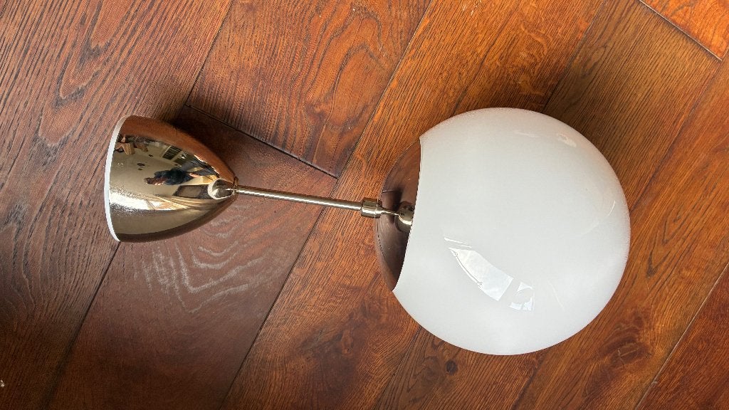 Hanglamp opaalglas bol en chroom staaf – Art Deco/Bauhaus, Huis en Inrichting, Zo goed als nieuw, Glas, Art Deco / Bauhaus, E27 (groot)