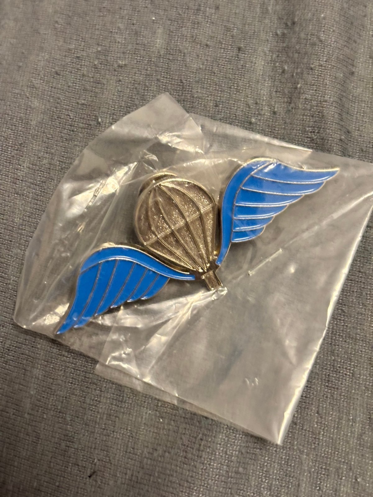 Belgische parawing, Verzamelen, Verzenden, Landmacht, Overige gebieden, Embleem of Badge