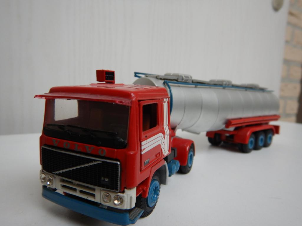 Tekno Volvo F12., Ophalen of Verzenden, Zo goed als nieuw