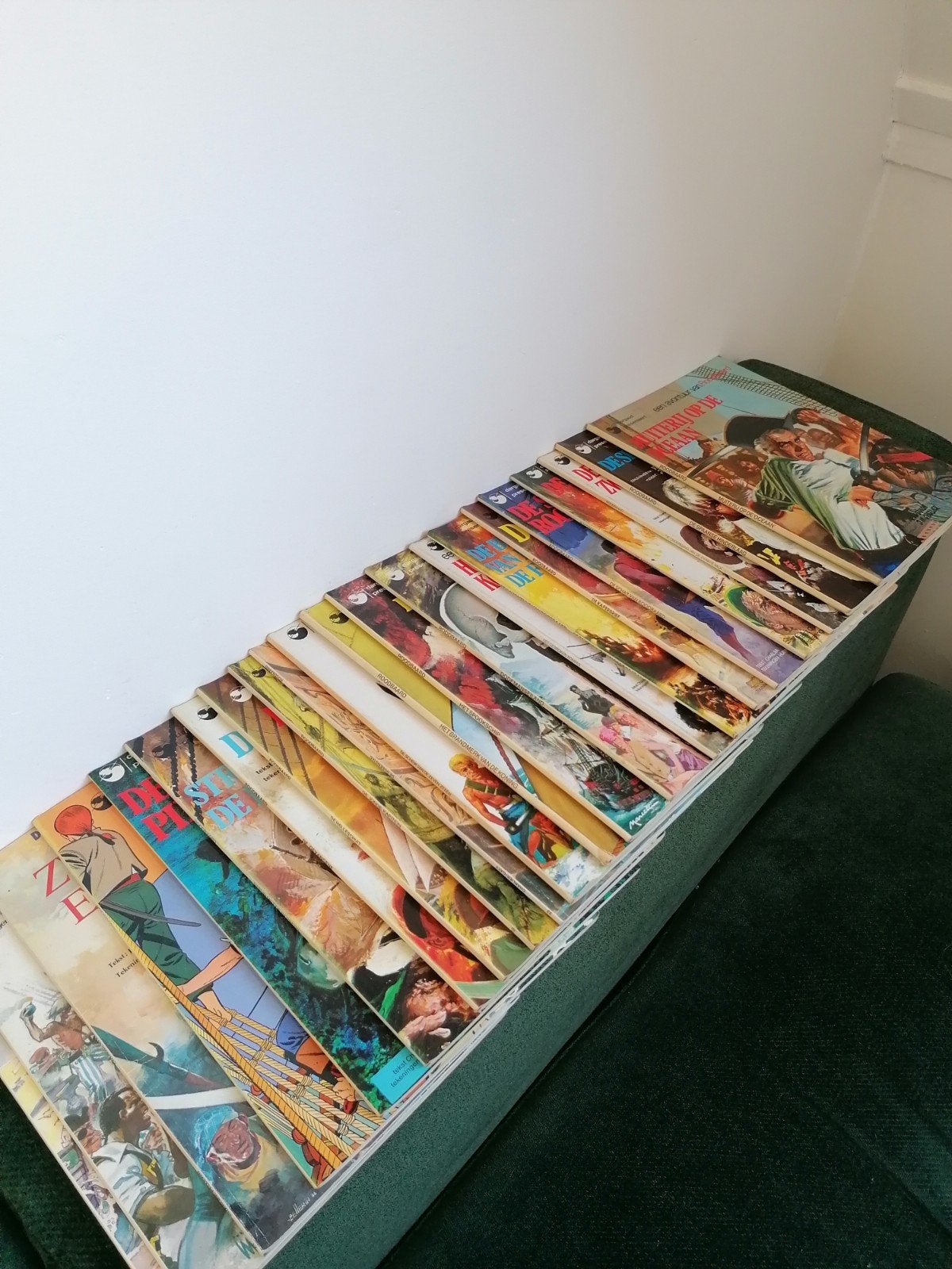 Avontuur van Roodbaard - 21 titels, Boeken, Stripboeken, Gelezen, Charlier - Hubinon, Ophalen of Verzenden, Meerdere stripboeken