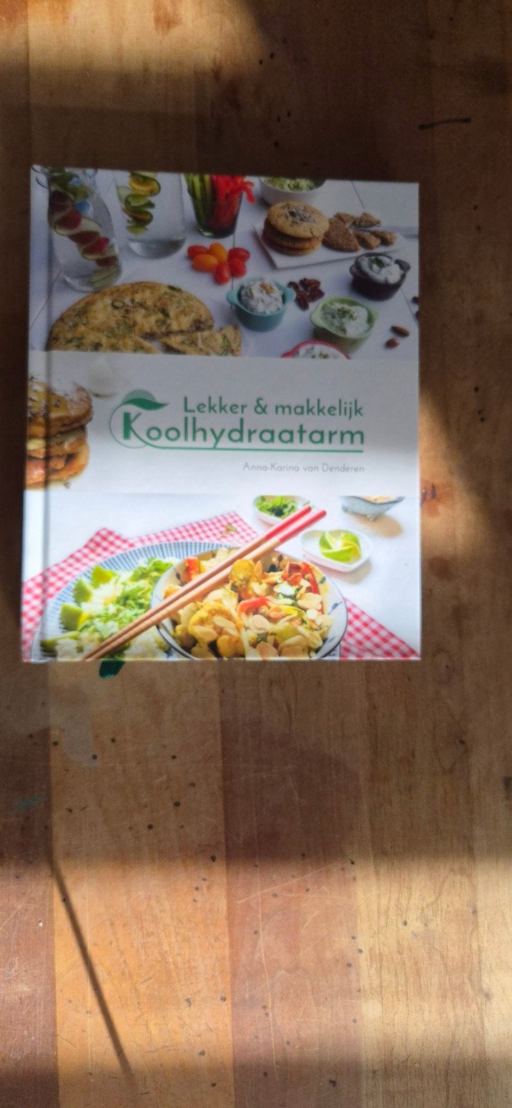 Lekker & makkelijk Koolhydraatarm kookboek, Ophalen of Verzenden, Zo goed als nieuw, Anna-Karina van Denderen, Gezond koken