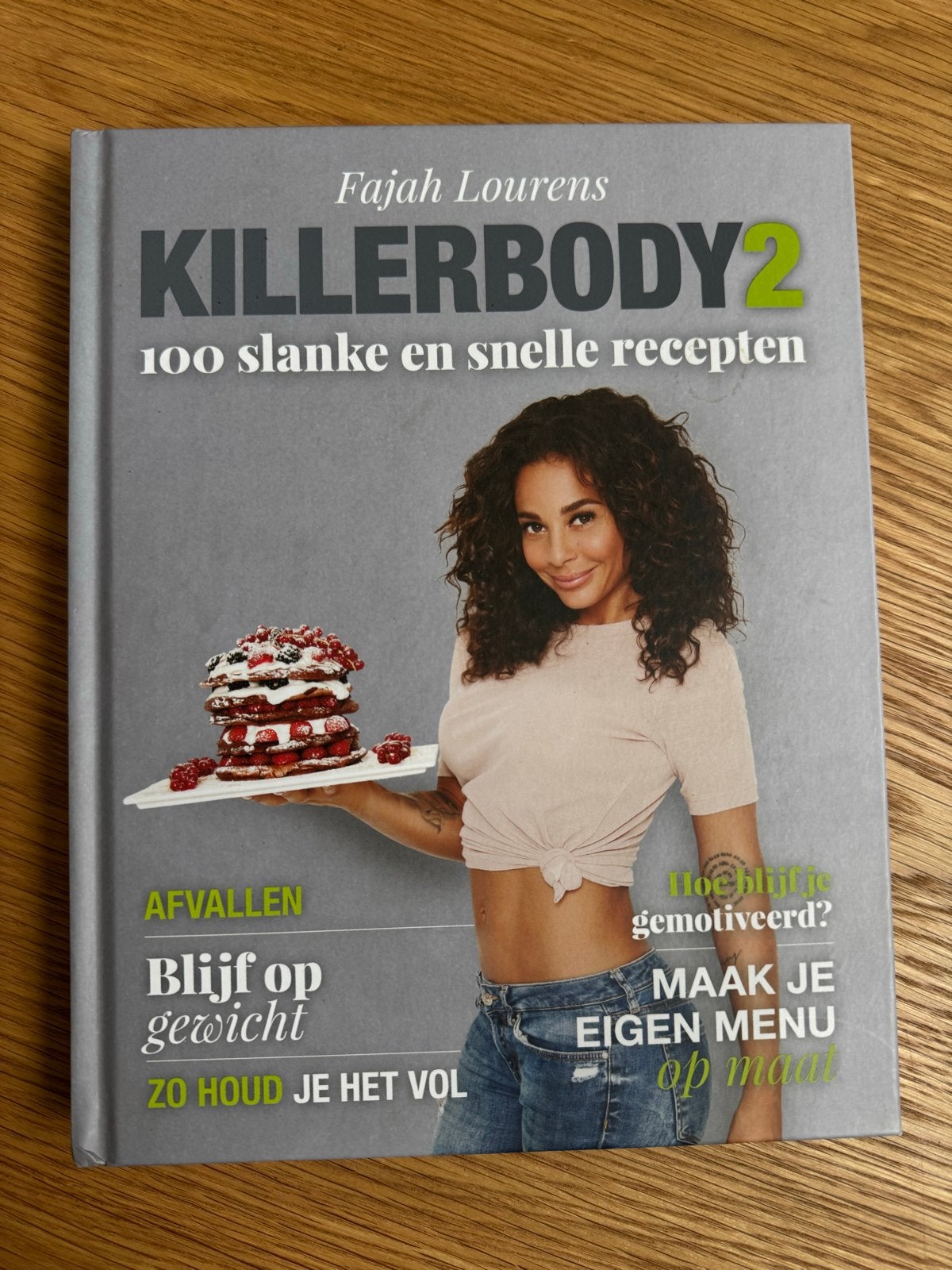 Killerbody 2: 100 slanke en snelle recepten - Fajah Lourens, Ophalen of Verzenden, Zo goed als nieuw, Dieet en Voeding