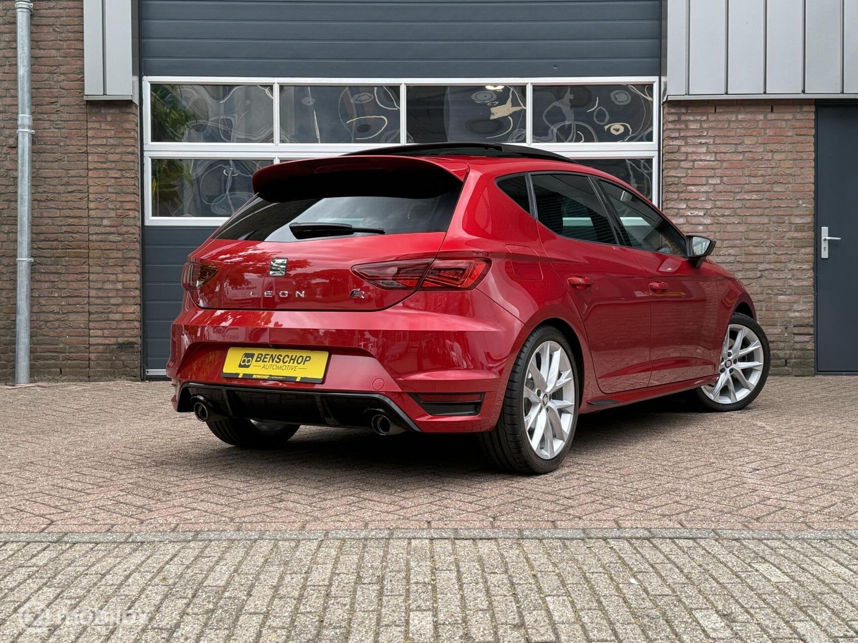 Seat Leon 1.8 TSI FR DSG Aerodynamica Panodak Navi Seat Soun, 1227 kg, Automatische klimaatregeling, Zwart, 4 cilinders