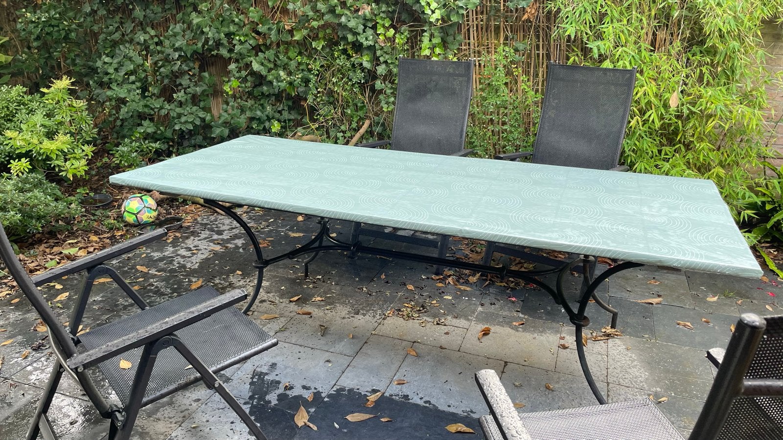 Tuintafel met metalen onderstel en houten blad, Ophalen, Gebruikt, Rechthoekig, Hout