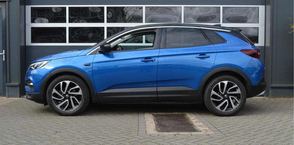 Opel Grandland X 1.2 Turbo Innovation | Vol opties! Pano/360, 12 maanden, Gebruikt, Euro 6, 1199 cc