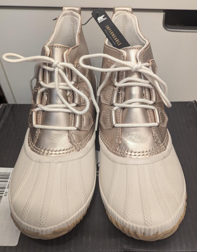 Sorel sneakers waterproof kleur warm gold maat 41 Nieuw, Nieuw, Sneakers of Gympen, Sorel, Ophalen of Verzenden