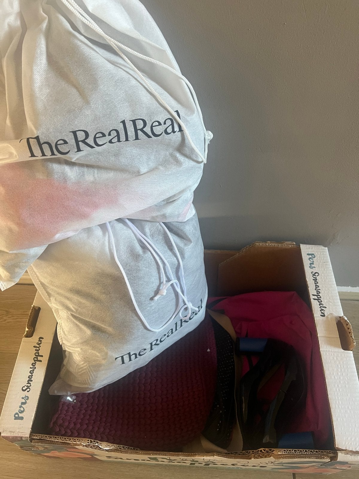Box met dames Kleding, schoenen, tassen, Ophalen, Zo goed als nieuw