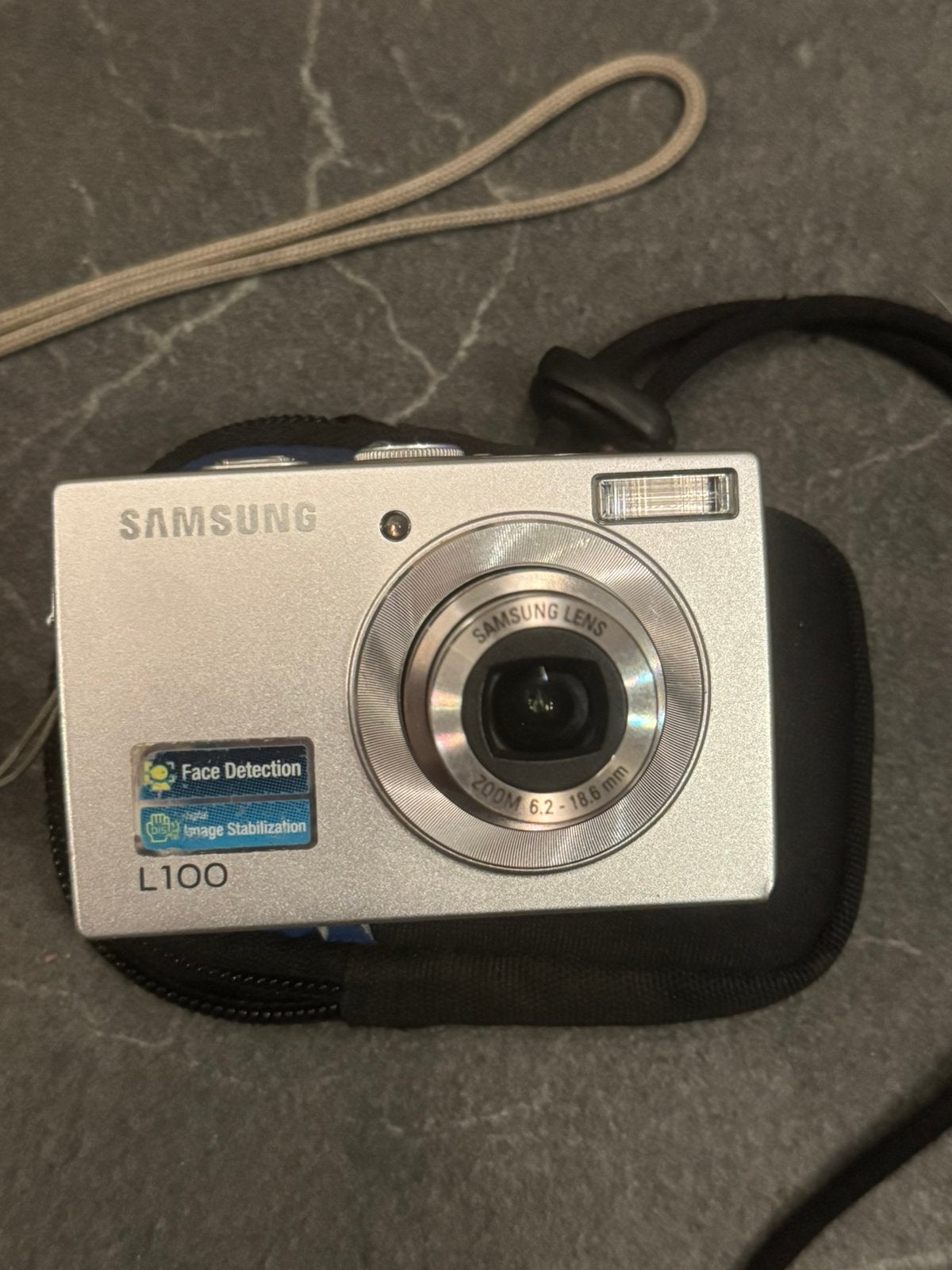 Samsung L100 – 8.2 MP – compleet met SD-kaart, oplader & tas, Audio, Tv en Foto, Ophalen of Verzenden, Zo goed als nieuw, Samsung