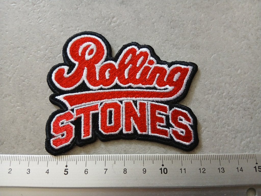 The Rolling Stones vrij mooie officiele shaped logo patch 55, Verzenden, Nieuw, Kleding