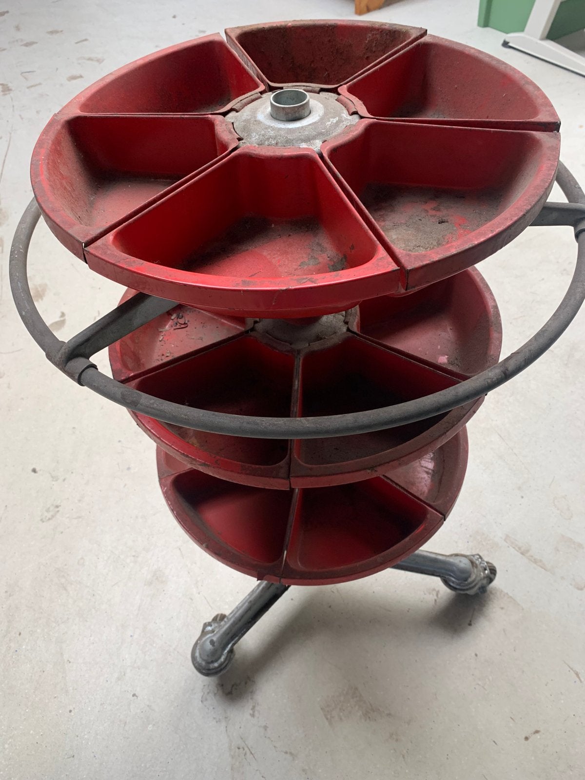 Schoenmakers gereedschap (decoratie)voor, Ophalen