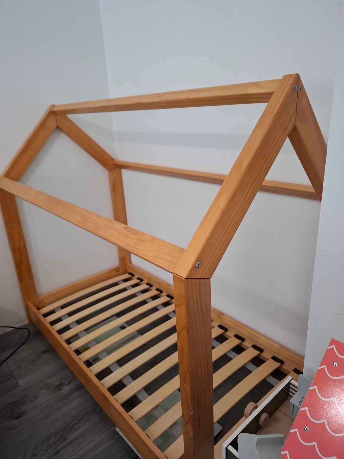 Houten kinderbed (huisbed) Livarno Living, Ophalen, 90 cm, Zo goed als nieuw, Huisbed, Scandinavisch