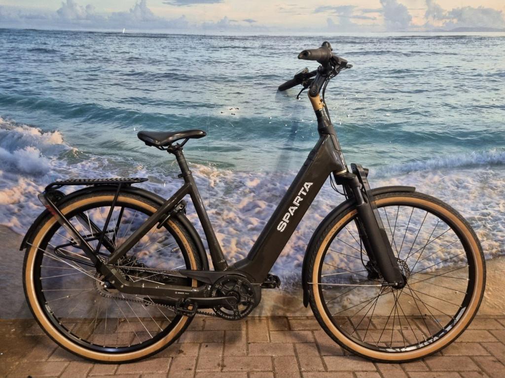 SPARTA d-Rule Energy, 625Wh, riemaandrijving Bosch midde Lag, Sparta, Gebruikt, -, - 0
-, NL