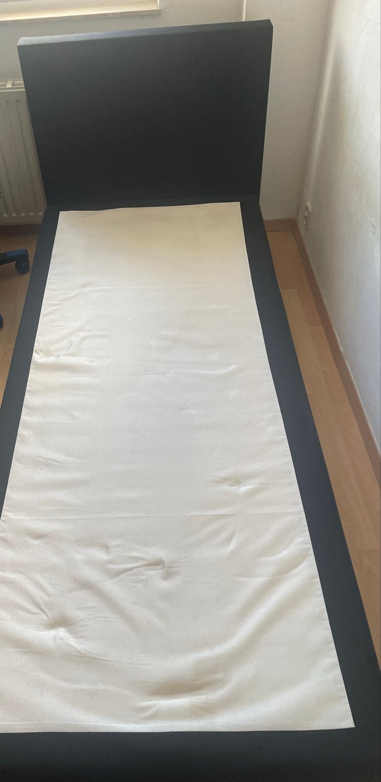 Eenpersoonsbed met hoofdbord - Zwart, Ophalen, Gebruikt, 90 cm, Eenpersoons