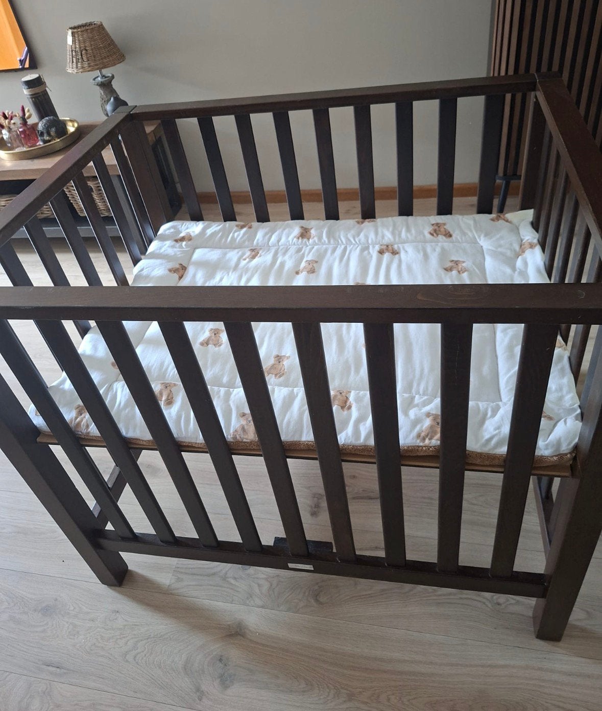 Mooie donker bruine box ZONDER kleed, Kinderen en Baby's, Boxen, Ophalen, Zo goed als nieuw