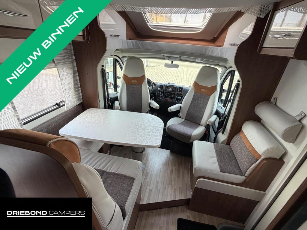 Lmc H737 Sportline Queensbed Hefbed Zonnepaneel Luifel Fiets, Caravans en Kamperen, Airbags, 7 tot 8 meter, Bedrijf, Airconditioning