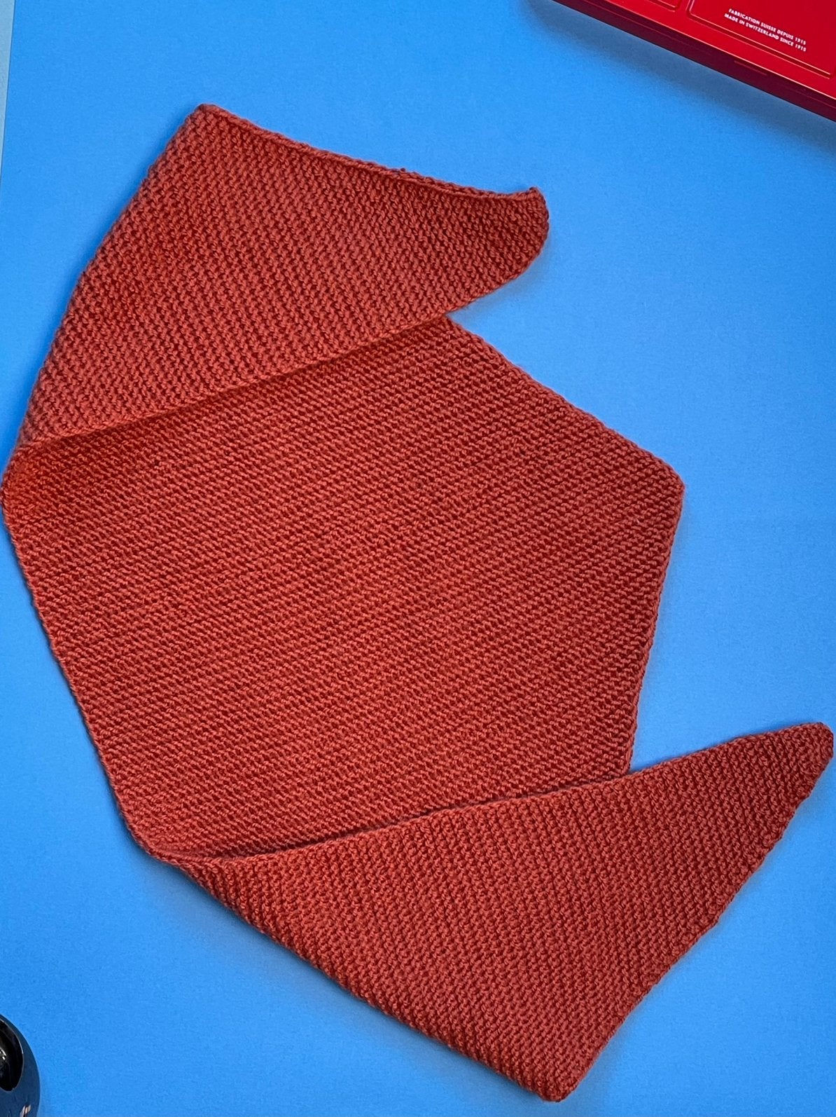 Handmade Merino Wool Triangle Scarf, Kleding | Dames, Ophalen of Verzenden, Zo goed als nieuw, Sjaal
