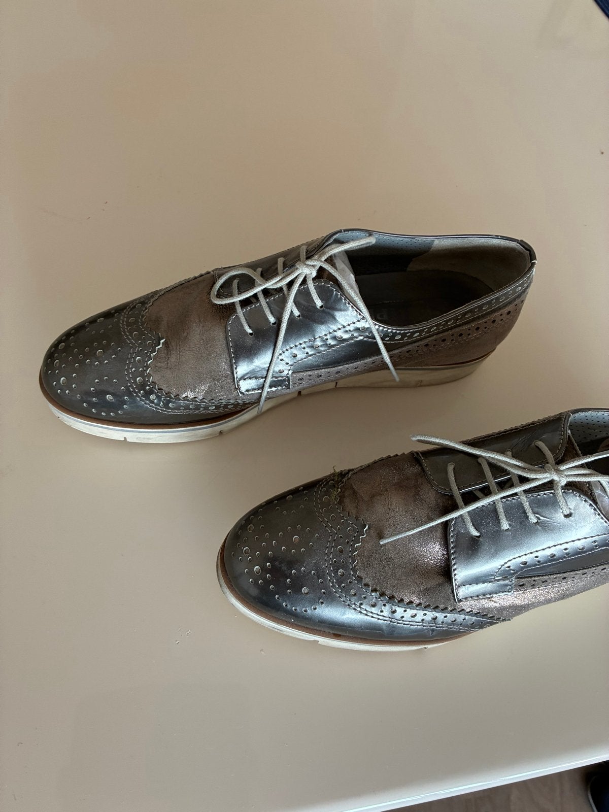 Zilverkleurige veterschoenen, brogues maat 39, Schoenen met lage hakken, Overige kleuren, Ophalen of Verzenden, Gedragen