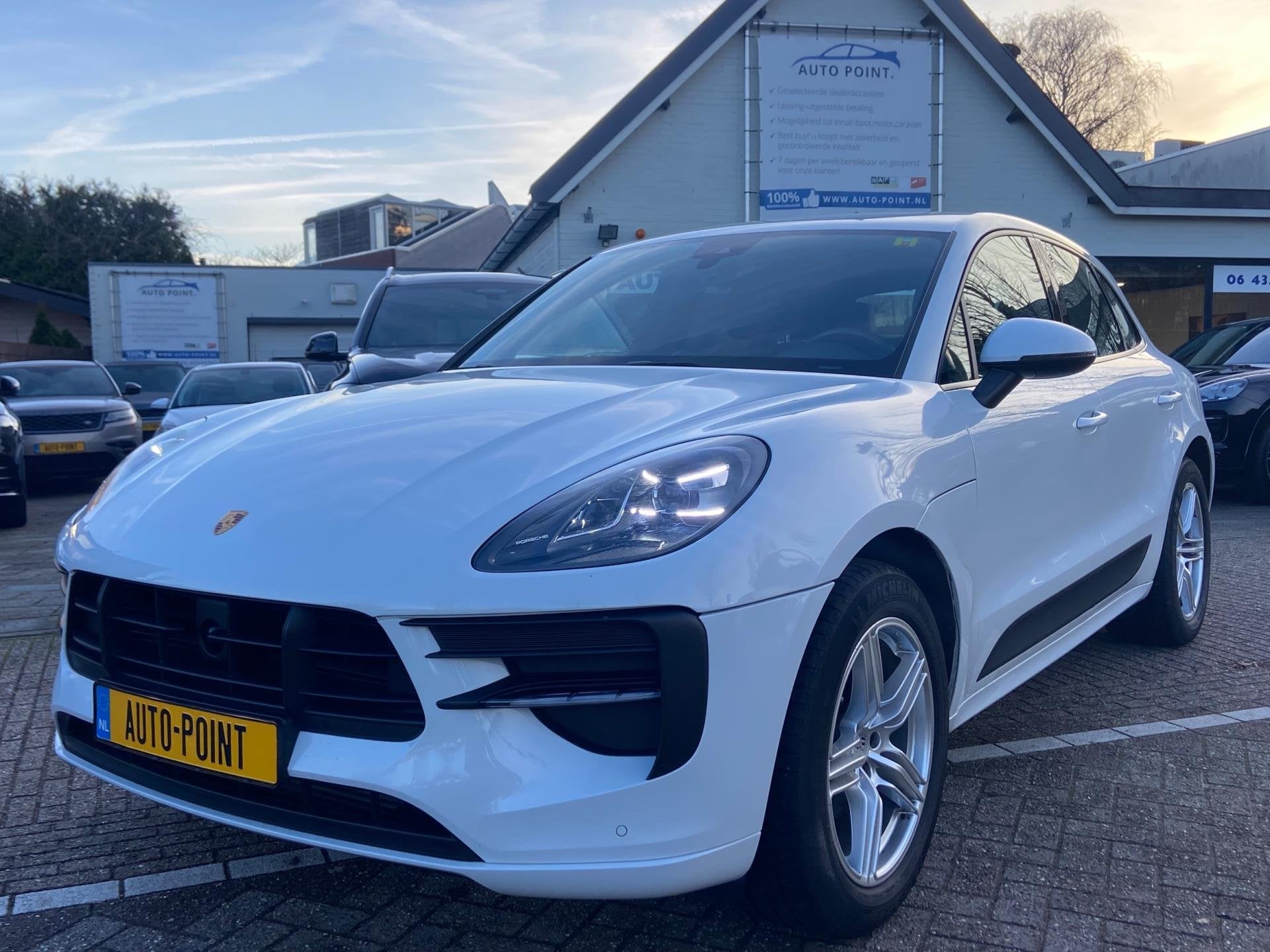 Porsche Macan 2.0 SPORTDESIGN/KEYLESS/NL-AUTO/CAMERA/BLINDSP, Gebruikt, Euro 6, Wit, Vierwielaandrijving