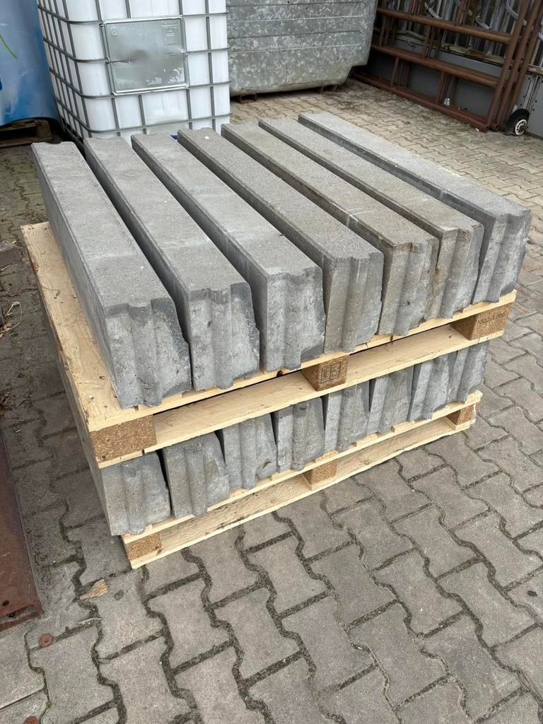 Beton banden, Tuin en Terras, Tegels en Klinkers, Overige typen, Ophalen of Verzenden, Zo goed als nieuw, Minder dan 5 m²
