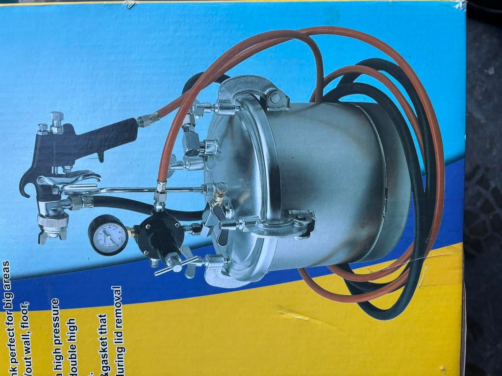 Te Koop: Airpress drukvat verzinkt 9,5 l en verfspuit, Ophalen of Verzenden