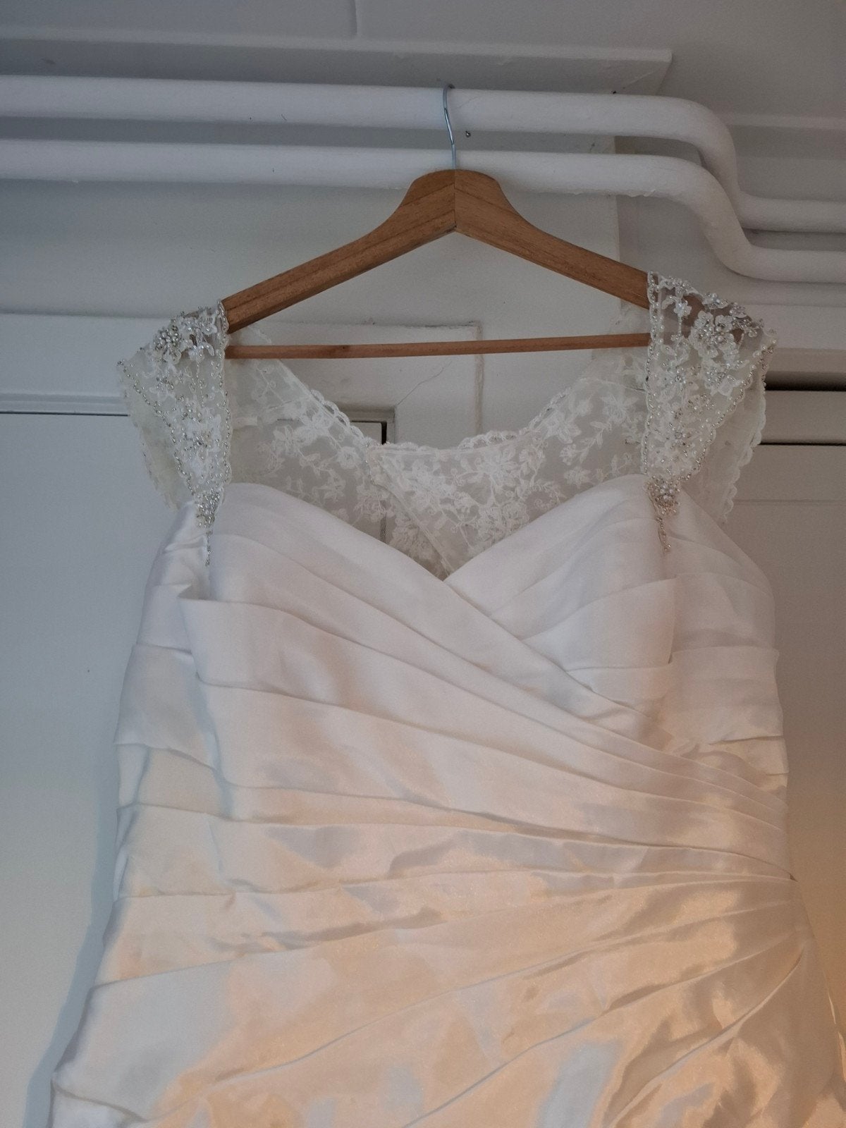 Sincerity Trouwjurk Maat 46, Kleding | Dames, Trouwkleding en Trouwaccessoires, Ophalen, Trouwjurk, Sincerity, Wit