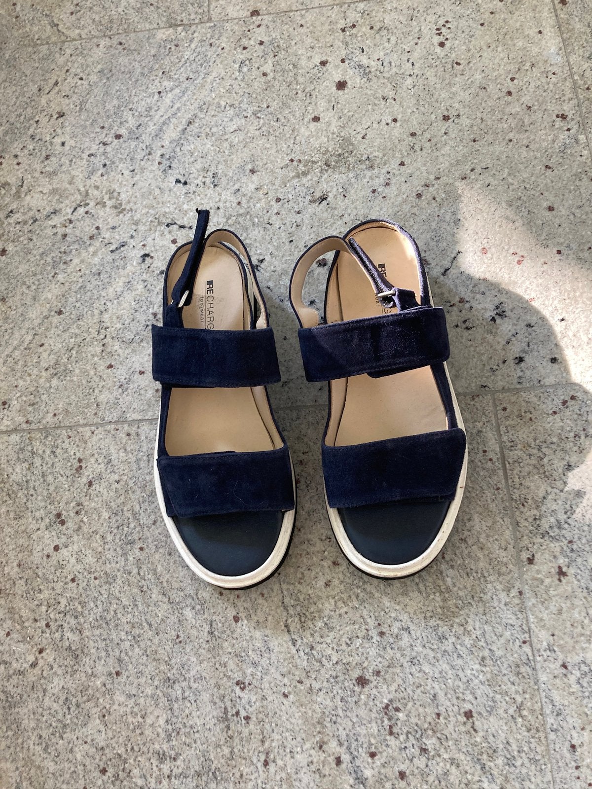 Dames sandalen met uitneembaar zooltje, Kleding | Dames, Schoenen, Ophalen of Verzenden, Zo goed als nieuw, Sandalen of Muiltjes