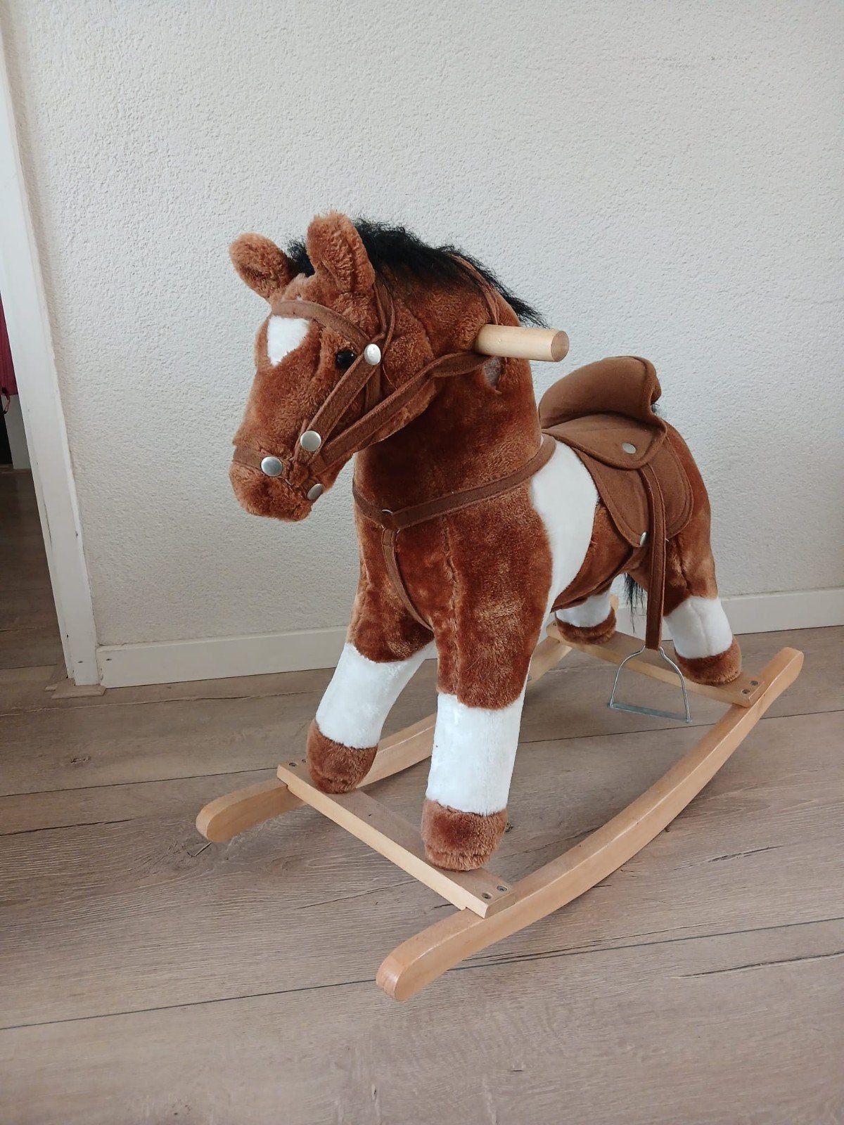 Hobbelspeelgoed Paard met geluid en wasbare stof, Ophalen, Gebruikt, Rij- of Hobbelspeelgoed