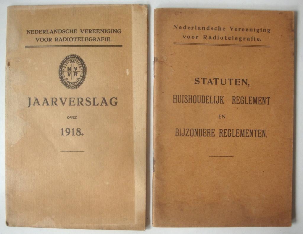 Nederlandsche Vereeniging voor Radiotelegrafie 1918 Jaarvers, Antiek en Kunst, Curiosa en Brocante, Ophalen of Verzenden