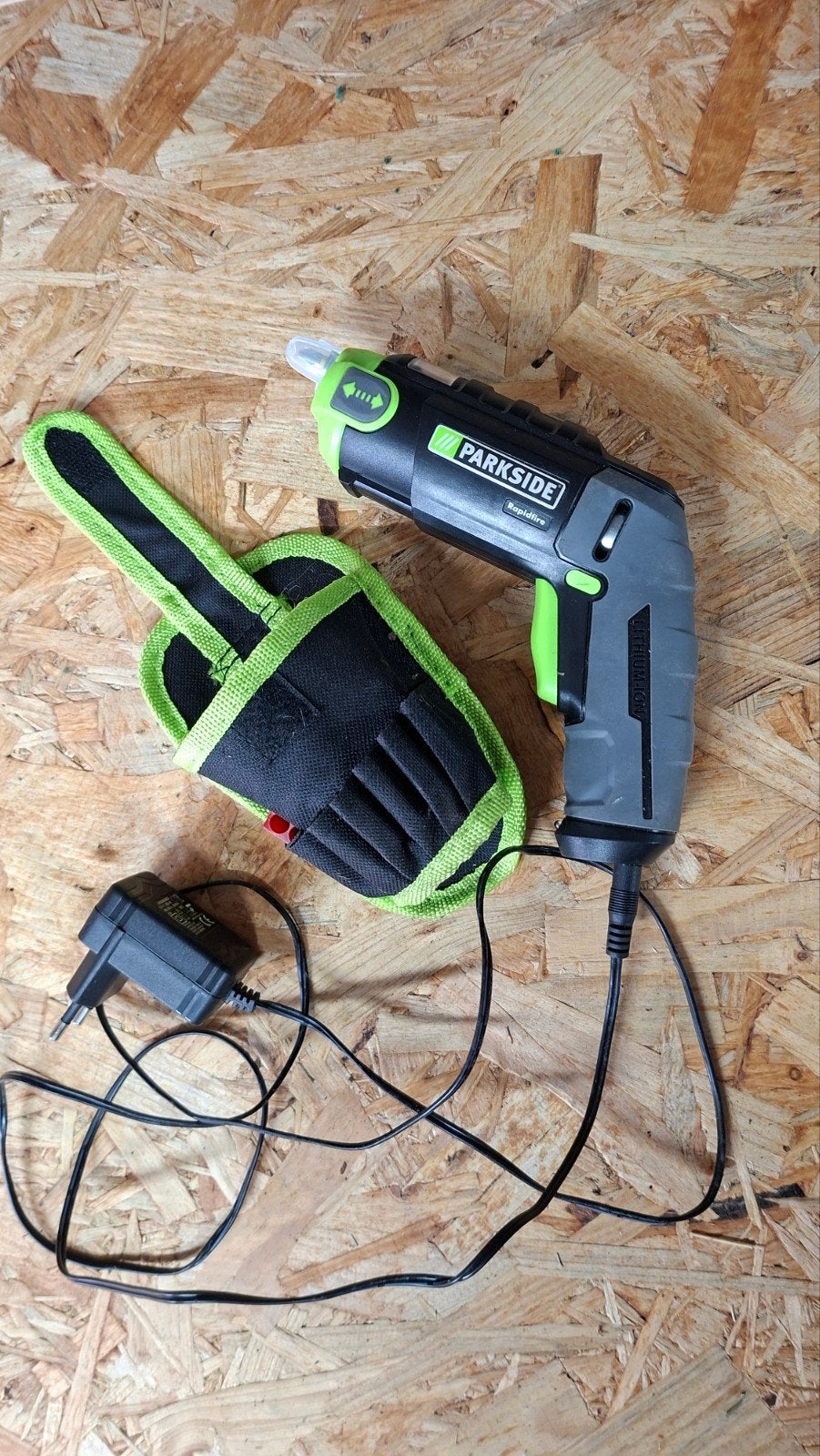 Parkside Accu Schroevendraaier - nieuw, Variabele snelheid, Nieuw, Ophalen of Verzenden, Boor- en Schroefmachine