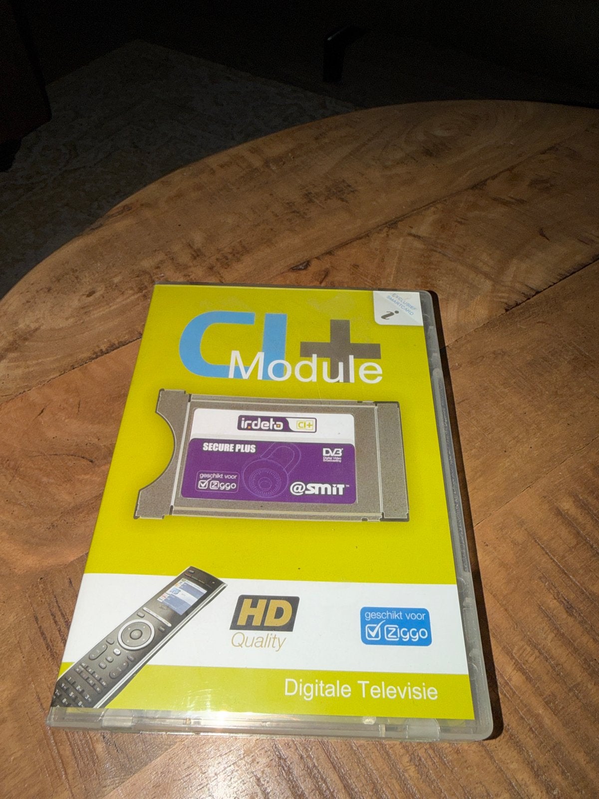 @SMIT Irdeto CI+ Module (voor Ziggo) - Inclusief doosje, Audio, Tv en Foto, Televisie-accessoires, Ophalen of Verzenden, Zo goed als nieuw