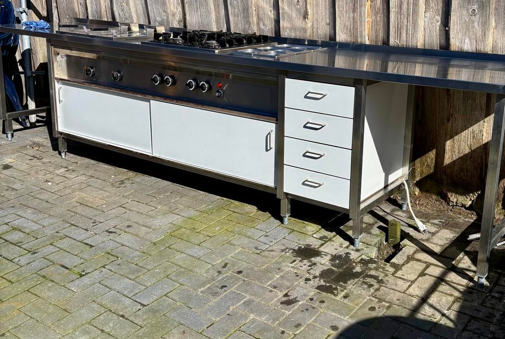 RVS keuken ( horeca ), Fornuis, Frituur en Grillen, Gebruikt, Tw heide, Liesjedijkstra@gmail.com