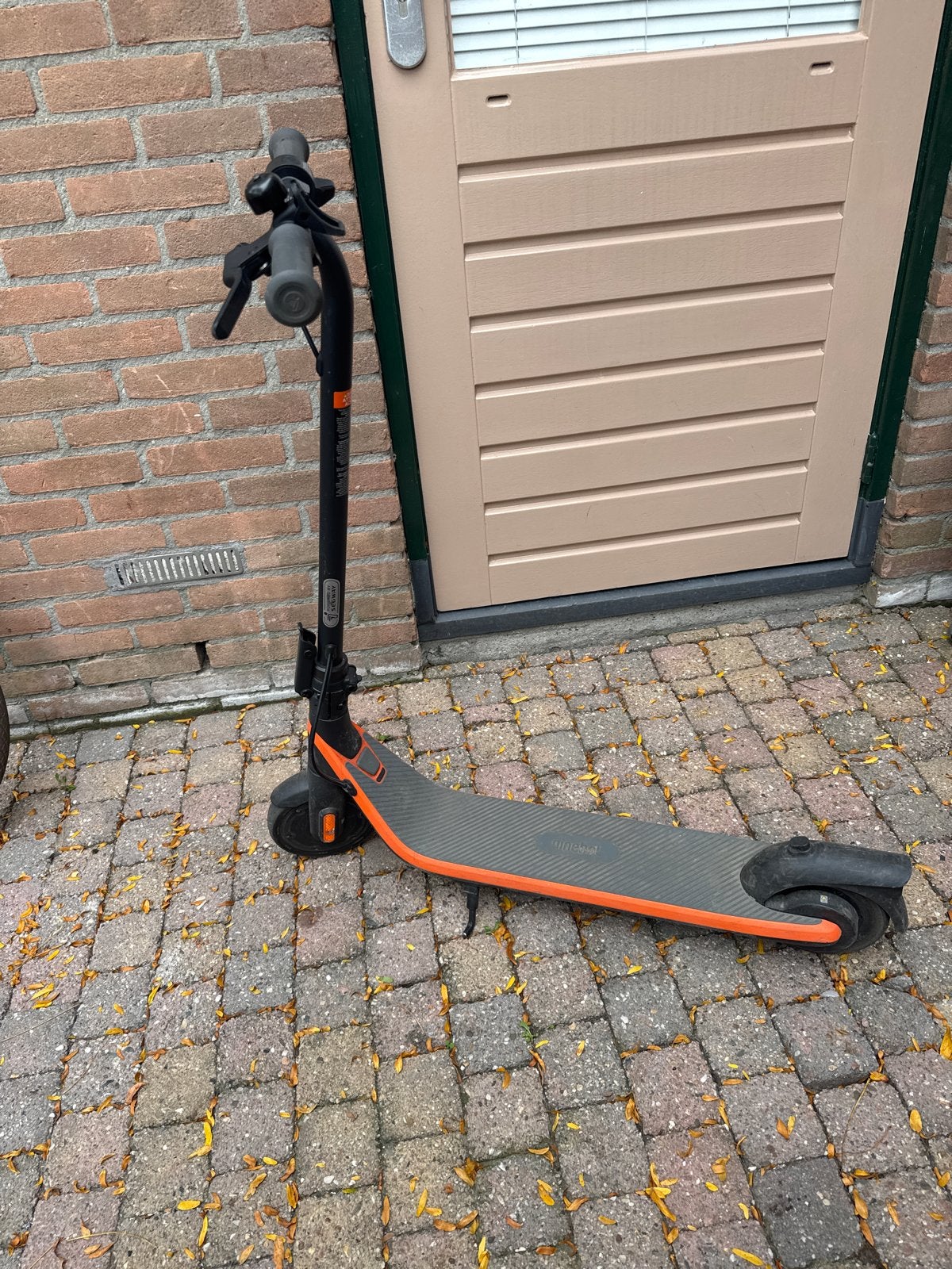 Ninebot Segway Kickscooter E25E - Elektrische step, Fietsen en Brommers, Ophalen, Gebruikt, Elektrische step (E-scooter)