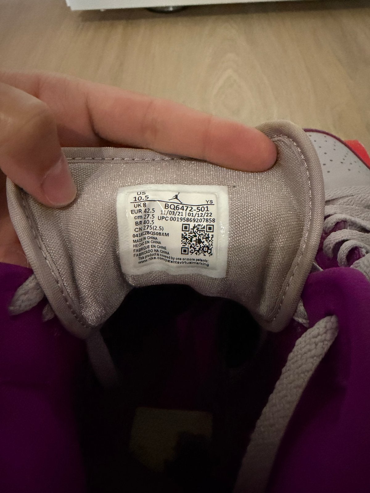 Jordan Air Jordan 1 Mid – Paars/Grijs – Maat 42.5, Kleding | Heren, Schoenen, Ophalen of Verzenden, Zo goed als nieuw, Overige kleuren