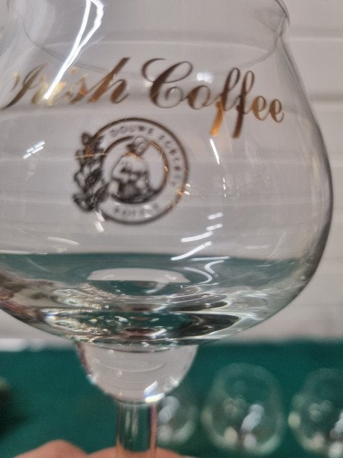 irish coffee glazen douwe egberts  vier stuks, Verzamelen, Glas en Borrelglaasjes, Ophalen of Verzenden, 'T Olde Gre-j, Info@toldegrej.nl