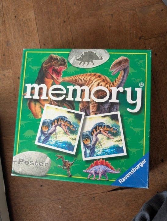 Memory Dinosaurus met poster - Ravensburger, Vijf spelers of meer, Ophalen of Verzenden, Zo goed als nieuw, Ravensburger