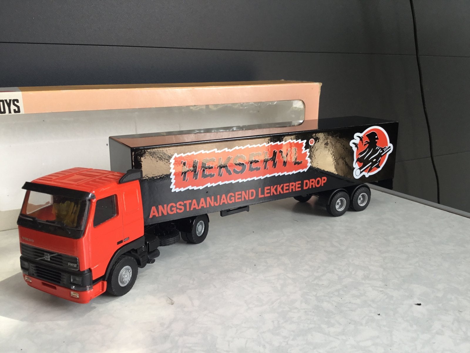Lion Car Volvo FH12 Heksehyl, Ophalen of Verzenden, Zo goed als nieuw, Bus of Vrachtwagen, Lion Toys