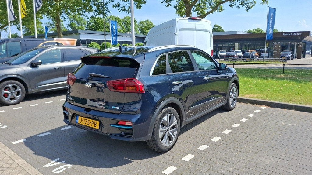Kia e-Niro ExecutiveLine 64 kWh, Auto's, Kia, Gebruikt, 1712 kg, Blauw, Ford A1 Occasion