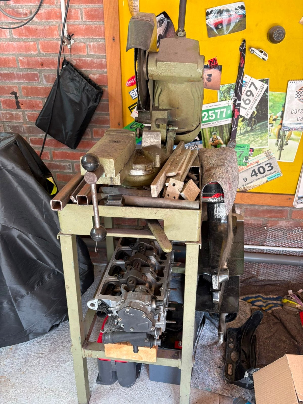 Afkortzaag 220v, Ophalen, 1200 watt of meer, Afkortzaag, 70 mm of meer