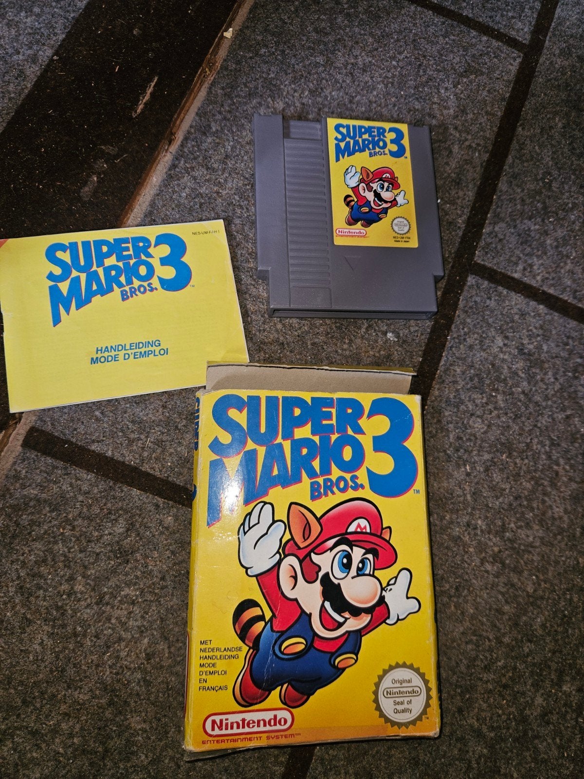 Super Mario Bros. 3 NES - Compleet met doos en handleiding, Spelcomputers en Games, Games | Nintendo NES, Gebruikt, 1 speler, Ophalen of Verzenden