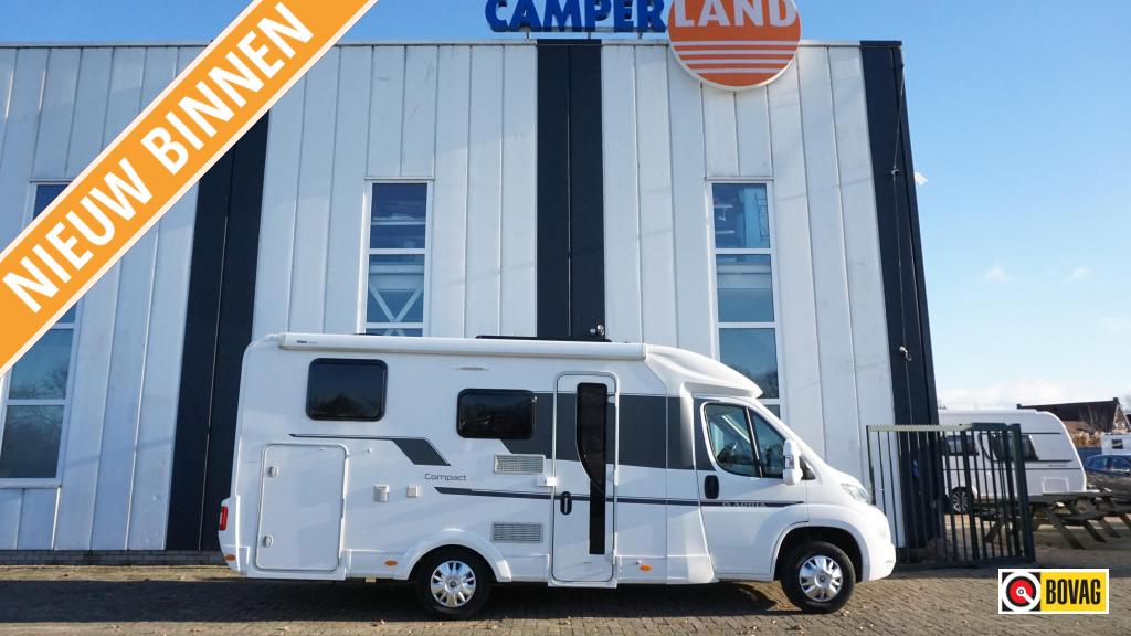Adria Compact Axess SL, Caravans en Kamperen, Campers, Chemisch toilet, Standaard zit, Bedrijf, Tot en met 3