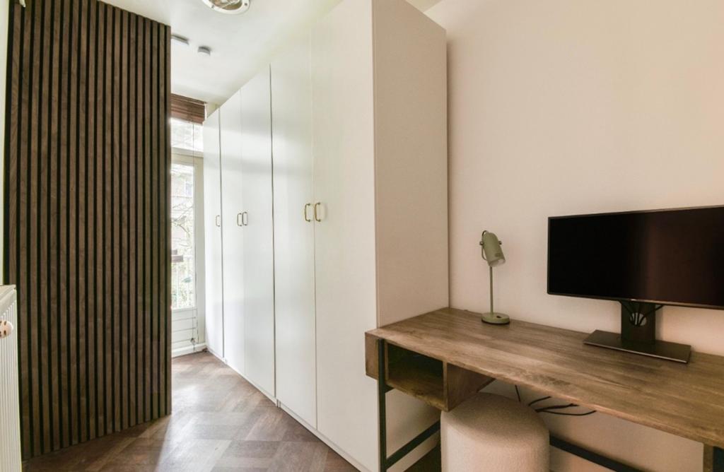 Mango hout bureau van made, Huis en Inrichting, Bureaus, Zo goed als nieuw, Ophalen