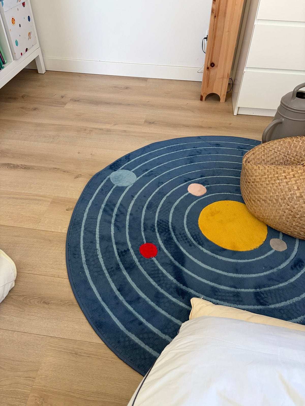 Leuke kinderkamer decoratie: Ruimte thema, Meerkleurig, Ophalen, Zo goed als nieuw, Kleed of Kussen