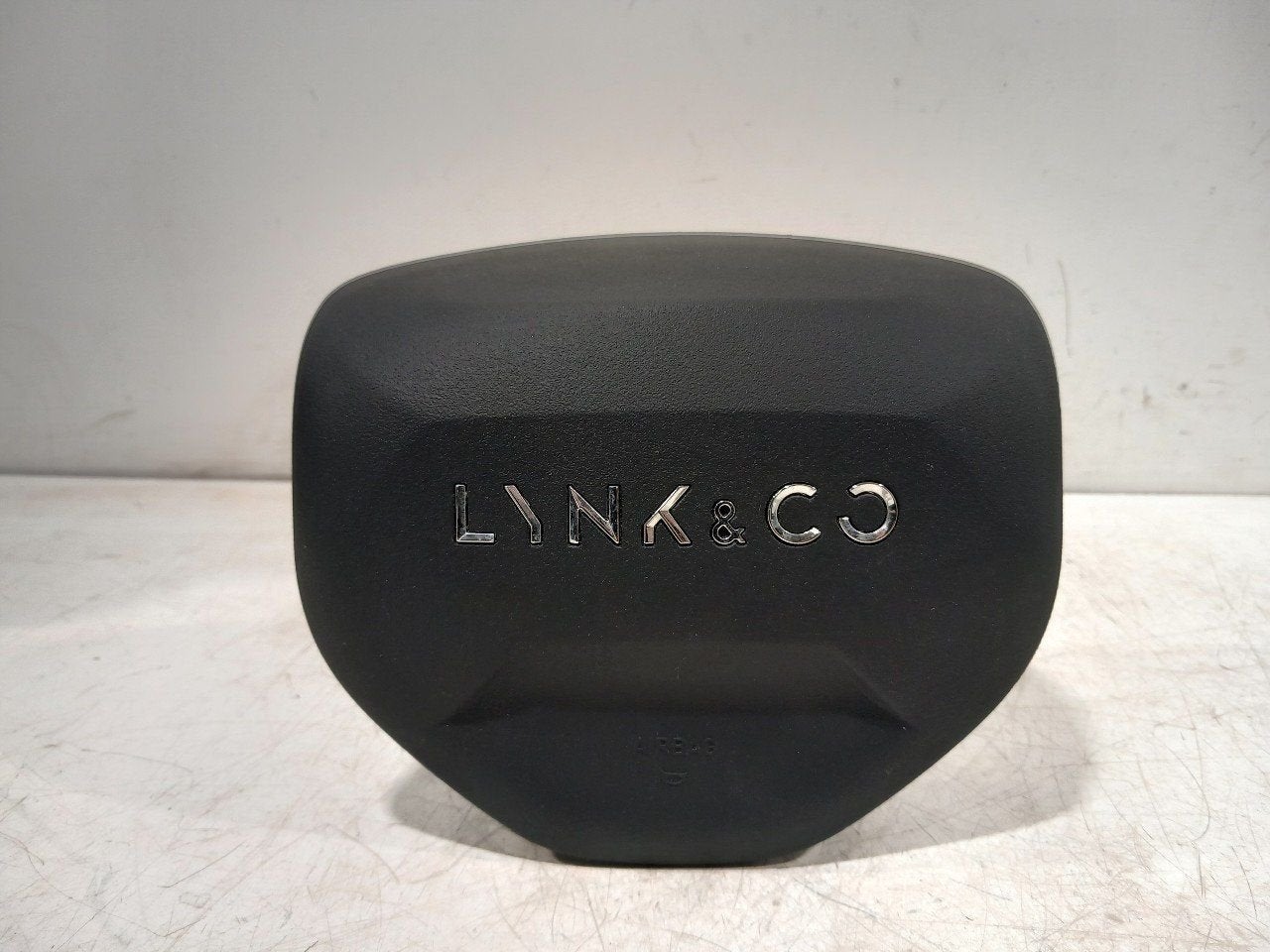 Airbag stuur Lynk & Co 01, Onderdelen@venauto.nl, Van der Ven Autorecycling B.V., Gebruikt, Ettenseweg 76, 4706 PB Roosendaal, The Netherlands