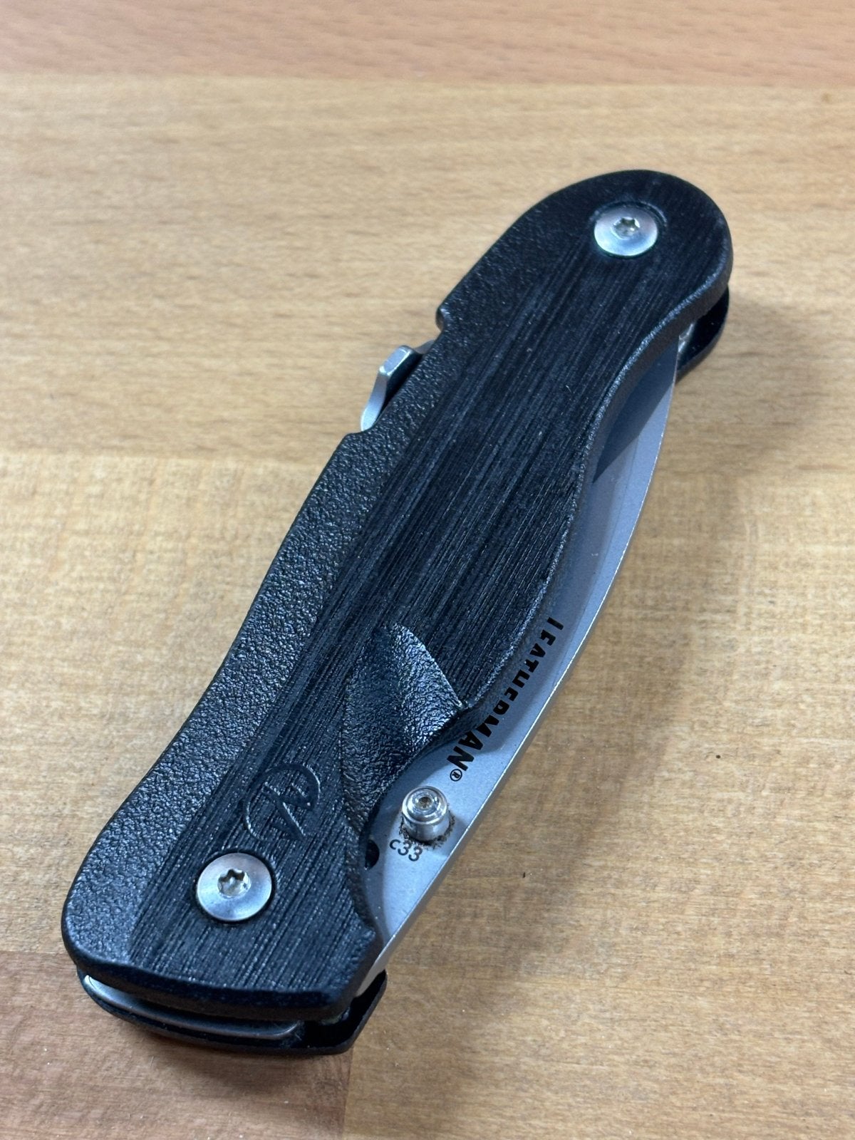 Leatherman C33 zakmes met karabijnhaak, Ophalen of Verzenden, Zo goed als nieuw