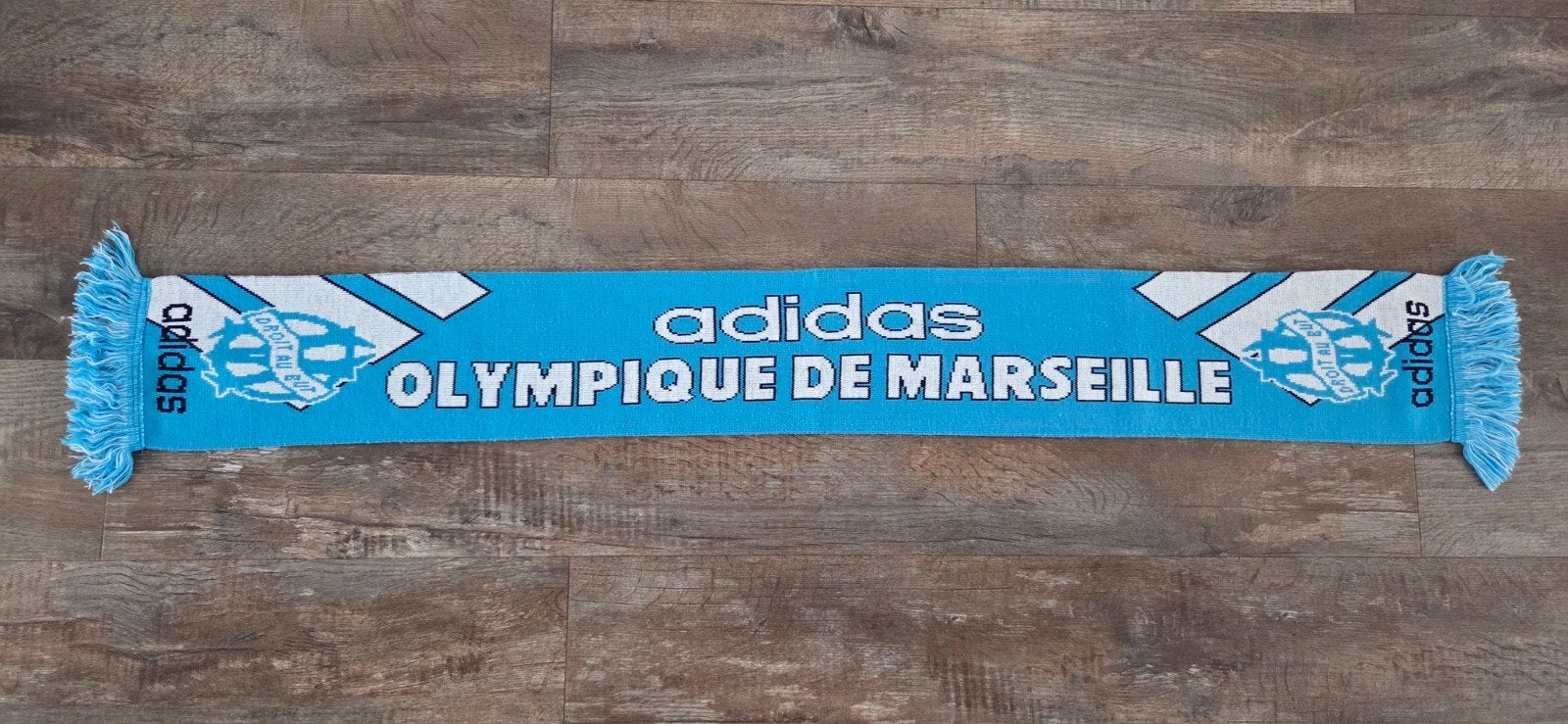 Sjaal Olympique Marseille, Ophalen of Verzenden, Zo goed als nieuw, Buitenlandse clubs, Vaantje of Sjaal