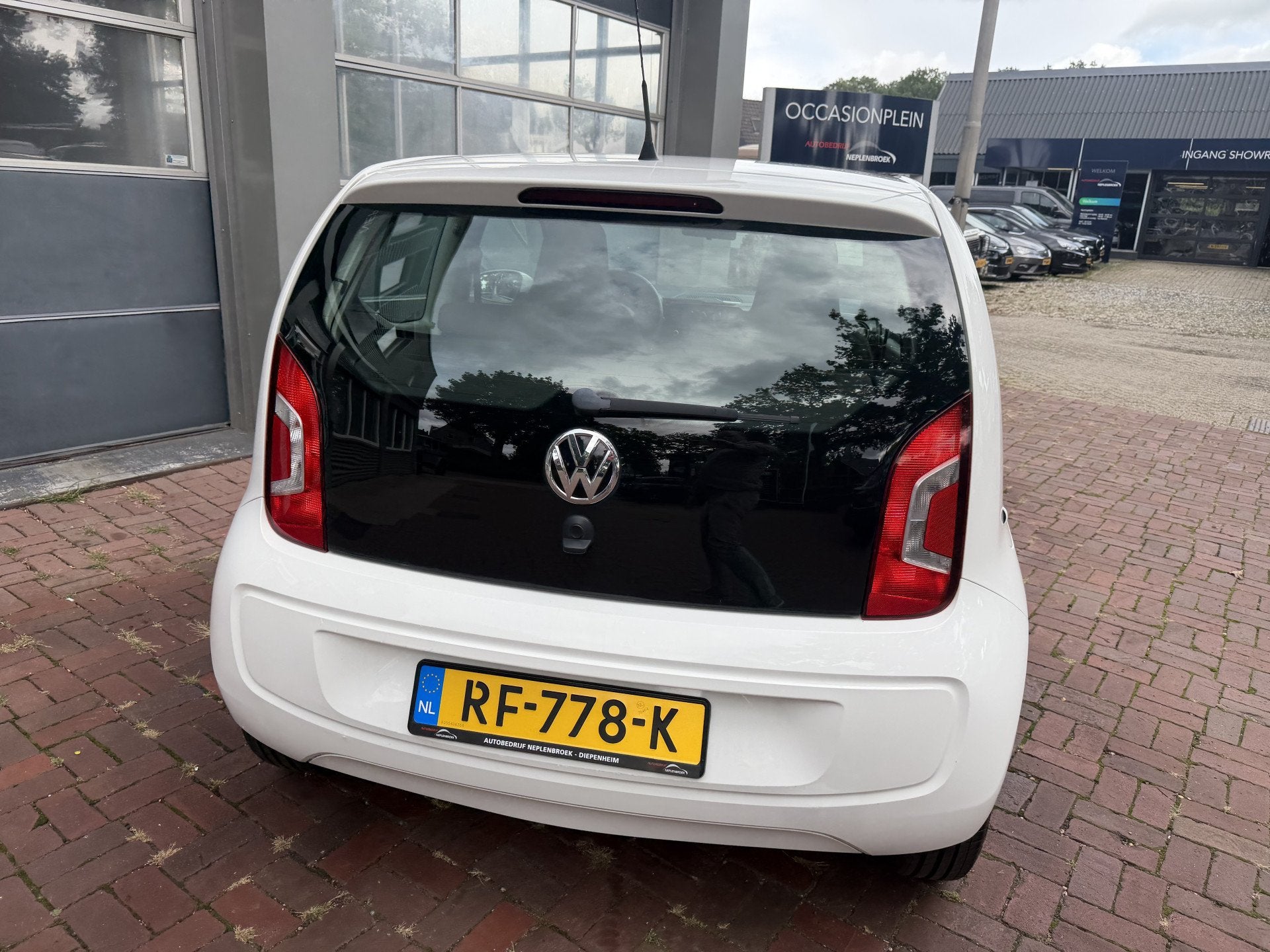 Volkswagen up! 1.0 high up! BlueMotion Bj 2014 Airco,Radio/c, Auto's, Volkswagen, Voorwielaandrijving, Stof, Up!, Wit